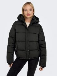 ONLY Kurtka pikowana w kolorze czarnym rozmiar: XL. Czarne kurtki damskie Only, xl, bez wzorów, bez kaptura. Za 180.91 zł.