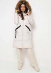 Jasnobeżowa Pikowana Kurtka z Odpinanym Futerkiem przy Kapturze i Napami u Dołu po Bokach Zemicea. Brązowe kurtki damskie Born2be, l, bez wzorów, z jeansu, bez kaptura. Za 189.99 zł.