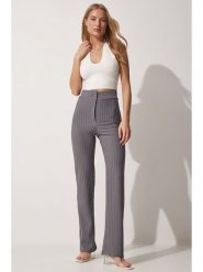Happiness Istanbul Spodnie w kolorze szarym rozmiar: 40. Szare spodnie materiałowe damskie Happiness Istanbul, bez wzorów, z materiału. Za 73.99 zł.