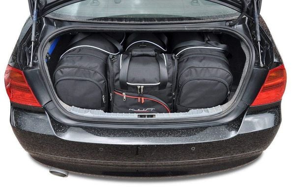 Torby Do Bagażnika Bmw 3 Limousine 2004-2013 4Szt Kjust. Czarne torby podróżne KJUST, bez wzorów, z kauczuku. Za 1,249.00 zł.