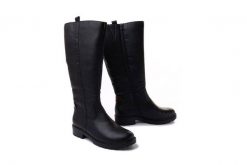 RIEKER Y9155-00 black, kozaki damskie. Czarne kozaki damskie Rieker, na zimę, bez obcasa, na obcasie, bez zapięcia. Za 439.90 zł.