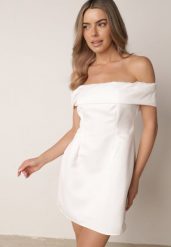 Biała Elegancka Sukienka VICES o Kroju Bombki z Hiszpańskim Dekoltem Dorienora. Białe sukienki damskie Born2be, bez wzorów, eleganckie, bez ramiączek. Za 189.99 zł.