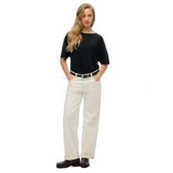 T-shirt damski z opadającymi ramionami Superdry Studios. Czarne t-shirty damskie Superdry, bez wzorów, bez kołnierzyka. Za 110.70 zł.