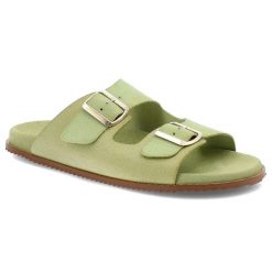 Klapki damskie HEE, na platformie skórzane z klamrami klasyczne, gruszowe, 25050. Zielone klapki damskie Hee, bez wzorów, z zamszu, bez obcasa, na platformie, bez zapięcia. Za 249.00 zł.