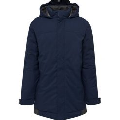 Parka dla kobiet Hummel North. Niebieskie parki damskie Hummel, na jesień, xl, bez kaptura. W wyprzedaży za 370.00 zł.