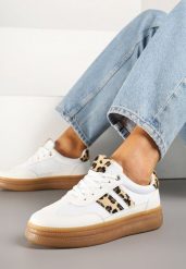 Białe Panterkowe Sneakersy w Stylu Klasycznych Tenisówek Zdobione Paskami Tenalinea. Białe obuwie sportowe damskie Born2be, z jeansu, bez zapięcia, tenisowe. Za 84.99 zł.