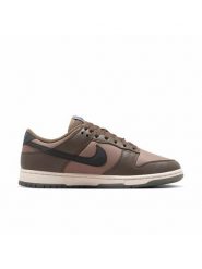 Nike Sneakersy FZ2552-001 Brązowy. Brązowe obuwie sportowe damskie Nike, bez zapięcia. Za 519.99 zł.