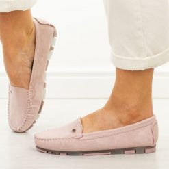 Różowe mokasyny damskie Filippo Dp2037/26. Czerwone mokasyny damskie Filippo, na lato, z jeansu, z okrągłym noskiem, bez obcasa. Za 199.00 zł.