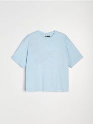 Bawełniana koszulka z haftem - błękitny. Niebieskie koszulki damskie Sinsay, l, bez wzorów, z bawełny, bez kołnierzyka, bez ramiączek. Za 29.99 zł.