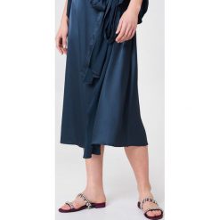 NA-KD Shoes Sandały ze zdobieniami - Purple. Fioletowe sandały damskie NA-KD Shoes. W wyprzedaży za 48.59 zł.