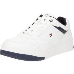 Sneakersy Tommy Hilfiger. Białe obuwie sportowe damskie Tommy Hilfiger, bez zapięcia. W wyprzedaży za 313.50 zł.