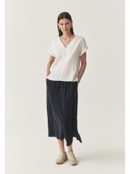 TATUUM Bluzka w kolorze białym rozmiar: 46. Białe bluzki damskie TATUUM, bez wzorów, bez kołnierzyka, bez ramiączek. Za 117.73 zł.