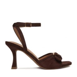 Sandały JENNY. Brązowe sandały damskie Jenny, bez wzorów, bez obcasa, na szpilce, bez zapięcia. Za 129.99 zł.