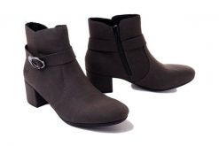 RIEKER 70289-45 grey, botki damskie. Szare botki damskie Rieker, na zimę, z polaru, bez obcasa, na obcasie, bez zapięcia. Za 329.90 zł.