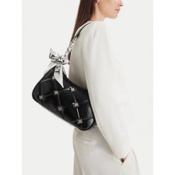 Torebka Nine West. Czarne torebki klasyczne damskie Nine West, bez dodatków. Za 259.99 zł.