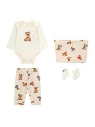 Guess Komplet body, spodnie i skarpetki H6YG08 K4134 Kremowy. Białe skarpetki chłopięce Guess, z aplikacjami, z bawełny. Za 264.99 zł.