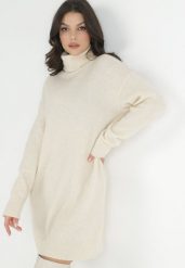 Beżowa Sukienka Wełniana Oversize z Golfem Heire. Brązowe sukienki damskie Born2be, bez wzorów, z dzianiny, eleganckie, bez ramiączek. Za 99.99 zł.