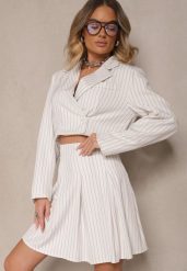 Biała Rozkloszowana Spódnica z Plisami Zdobiona Subtelnym Wzorem w Paski Redamira. Białe spódnice damskie Renee, na co dzień, l, z aplikacjami, eleganckie, mini. Za 54.99 zł.