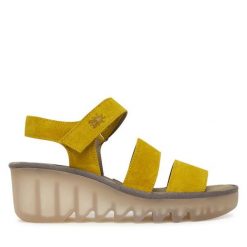 Sandały Fly London. Żółte sandały damskie Fly London, bez wzorów, bez obcasa, na koturnie, bez zapięcia. Za 547.99 zł.