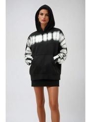 Weekday Bluza w kolorze czarnym rozmiar: S. Czarne bluzy damskie Weekday, s, bez wzorów, z kapturem. Za 70.57 zł.