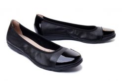 CAPRICE 22152-041 019 black comb, baleriny damskie. Czarne balerinki damskie Caprice, bez wzorów. Za 269.90 zł.