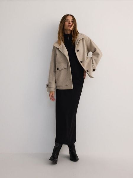 Kurtka z wełną - beżowy. Brązowe kurtki damskie Reserved, l, bez wzorów, z tkaniny, bez kaptura. W wyprzedaży za 179.99 zł.