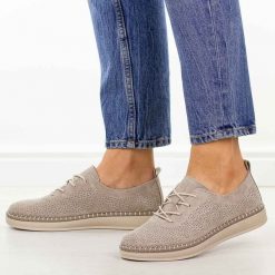 Beżowe skórzane półbuty damskie Filippo Dp7674/26. Brązowe półbuty damskie Filippo, na lato, bez wzorów, z jeansu, z okrągłym noskiem, bez obcasa, na płaskiej podeszwie, bez zapięcia. Za 219.00 zł.