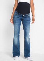 Dżinsy ciążowe bootcut. Niebieskie jeansy damskie bonprix, moda ciążowa. Za 147.99 zł.
