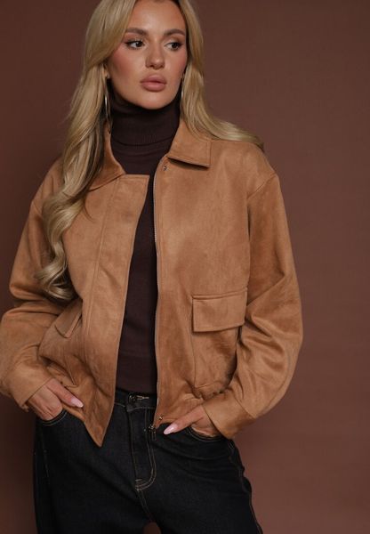 Beżowa Przejściowa Kurtka Bomberka o Koszulowym Kroju z Imitacji Zamszu Irvila. Brązowe kurtki damskie Renee, m, bez wzorów, z jeansu, bez kaptura. Za 149.99 zł.