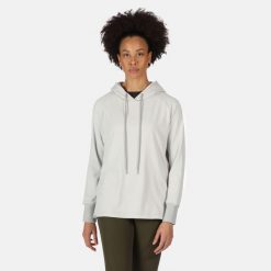 Bluza turystyczna damska Hartside Regatta. Szare bluzy damskie Regatta, bez wzorów, z kapturem. W wyprzedaży za 79.99 zł.