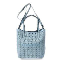 Niebieska Stylowa Damska Torebka Hispanitas. Niebieskie shopper bag Hispanitas, z materiału, na ramię, z tłoczeniem, bez dodatków. Za 449.00 zł.
