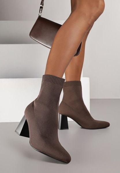 Brązowe Botki Vices na Słupku ze Skarpetową Cholewką Adanelle. Brązowe botki damskie Renee, eleganckie, bez obcasa, na obcasie, bez zapięcia. Za 139.99 zł.