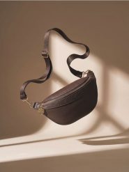 Mała saszetka crossbody z imitacji skóry - wielobarwny. Nerki i saszetki damskie Sinsay, bez wzorów, ze skóry. Za 29.99 zł.