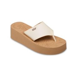 Sandały dla Kobiety SUNSET DREAMS Biały. Białe sandały damskie Roxy, bez wzorów, ze skóry, bez obcasa, bez zapięcia. Za 169.99 zł.