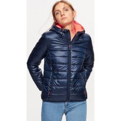 Pikowana kurtka - Granatowy. Niebieskie kurtki damskie Cropp. W wyprzedaży za 39.99 zł.