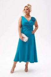 Elegancka sukienka Anna na wesele w turkusowym kolorze PLUS SIZE XXL. Niebieskie sukienki damskie Moda Size Plus Iwanek, z aplikacjami, z elastanu, eleganckie, bez ramiączek. Za 369.90 zł.