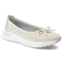 Półbuty damskie Filippo, cholewka ze skóry naturalnej z subtelną perforacją wsuwany fason z ozdobną kokardą, beżowe, DP6718/26. Brązowe półbuty damskie Filippo, bez wzorów, ze skóry, bez obcasa, bez zapięcia. Za 169.00 zł.