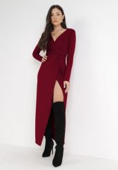 Bordowa Sukienka Mellona. Czerwone sukienki damskie Born2be, bez wzorów, z dzianiny, eleganckie, bez ramiączek. W wyprzedaży za 110.49 zł.