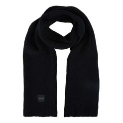 Szalik Regatta Connora. Czarne szaliki damskie Regatta, z aplikacjami, z dzianiny. Za 150.50 zł.