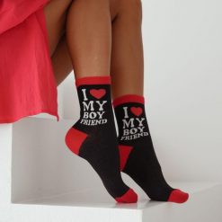Czarne skarpetki damskie I LOVE MY BOYFRIEND 1141. Czarne skarpetki damskie Milena, bez wzorów, z bawełny. Za 15.90 zł.