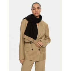 Chusta Calvin Klein. Czarne chusty damskie Calvin Klein, bez wzorów. Za 269.99 zł.