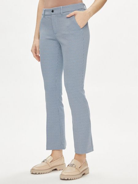 Liu Jo Spodnie materiałowe MA4310 J4063 Niebieski Regular Fit. Niebieskie spodnie materiałowe damskie Liu Jo, bez wzorów, z materiału. Za 449.99 zł.