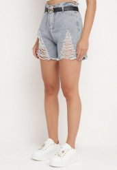 Jasnoniebieskie Jeansowe Szorty z Bawełny z Wysokim Stanem Ozdobione Przetarciami i Paskiem Vikilaena. Niebieskie szorty damskie Born2be, bez wzorów, z bawełny, z podwyższonym stanem. Za 69.99 zł.