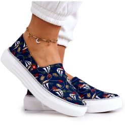 Damskie Tenisówki Slip On Memory Foam Big Star JJ276016 Granatowe wielokolorowe. Trampki damskie bez wzorów, przed kostkę, bez zapięcia. Za 229.32 zł.