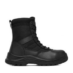 Trzewiki Hunter. Czarne botki damskie Hunter, bez obcasa, na płaskiej podeszwie, bez zapięcia. Za 329.99 zł.