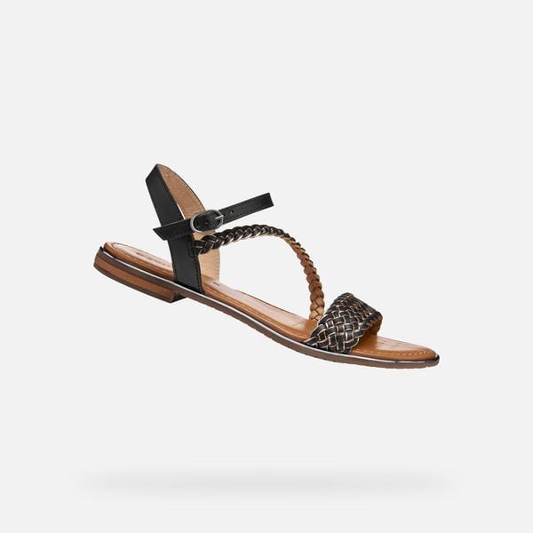Sandały GEOX D55DQD Czarny. Czarne sandały damskie Geox, bez wzorów, ze skóry, bez obcasa, bez zapięcia. Za 330.99 zł.
