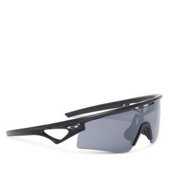 Okulary przeciwsłoneczne Oakley. Czarne okulary przeciwsłoneczne damskie Oakley. Za 999.99 zł.
