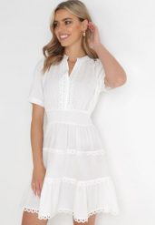 Biała Rozkloszowana Sukienka Mini z Gumkami w Pasie z Koronkowymi Wstawkami Dalera. Białe sukienki damskie Born2be, bez wzorów, z koronki, bez ramiączek. Za 199.99 zł.