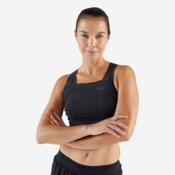 Koszulka do biegania bez rękawów damska Kiprun 900 Light crop top. Czarne koszulki damskie KIPRUN, m, bez wzorów, z elastanu, bez kołnierzyka, bez ramiączek. W wyprzedaży za 89.99 zł.