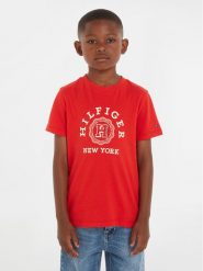 Tommy Hilfiger T-Shirt Monotype Arch KB0KB08802 Czerwony Regular Fit. Czerwone t-shirty i koszulki chłopięce Tommy Hilfiger, bez wzorów, z bawełny, bez kołnierzyka, bez ramiączek. Za 169.99 zł.